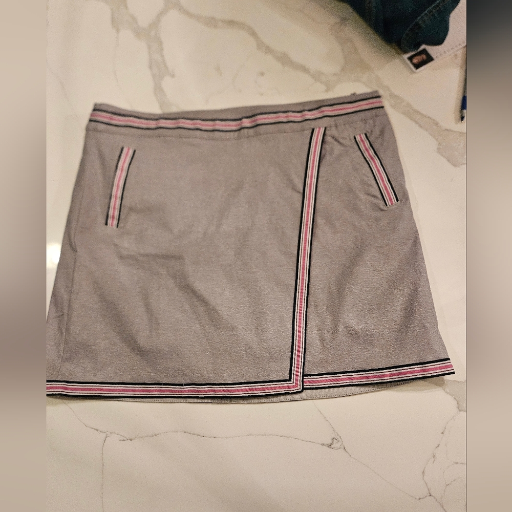 Lady Hagan Unwind Front Overlap Golf Skirt/ Skort NEW size 12 NWT - Picture 2 of 7